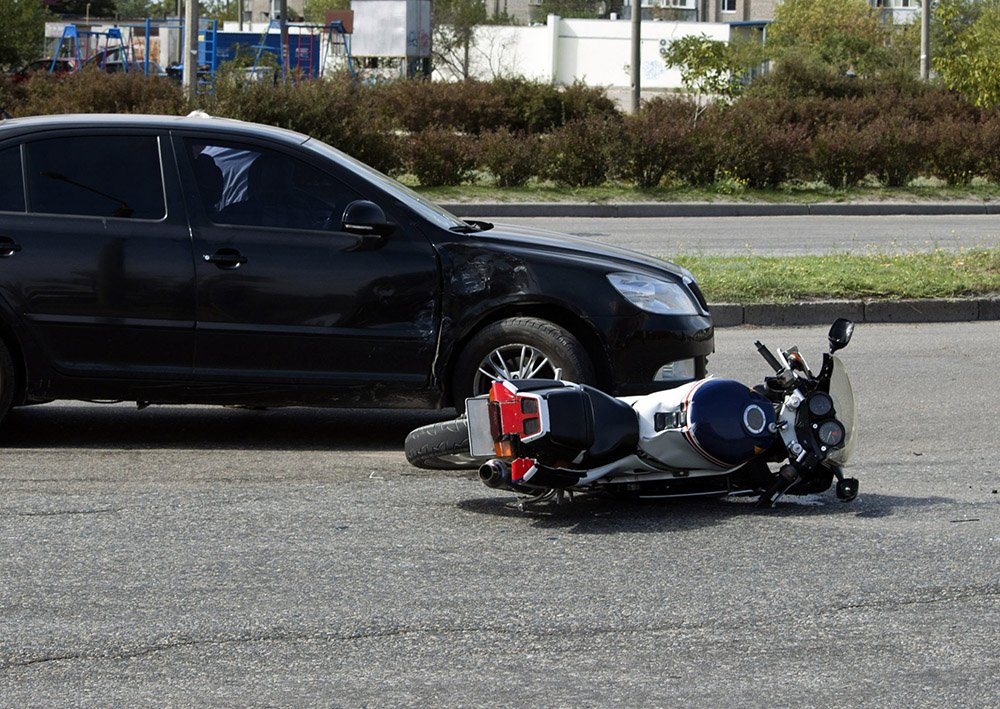 navigating legal insurance issues following motorcycle crash