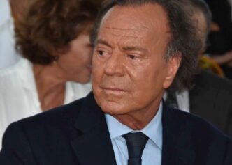 151 julio iglesias puga 477 0 i5917