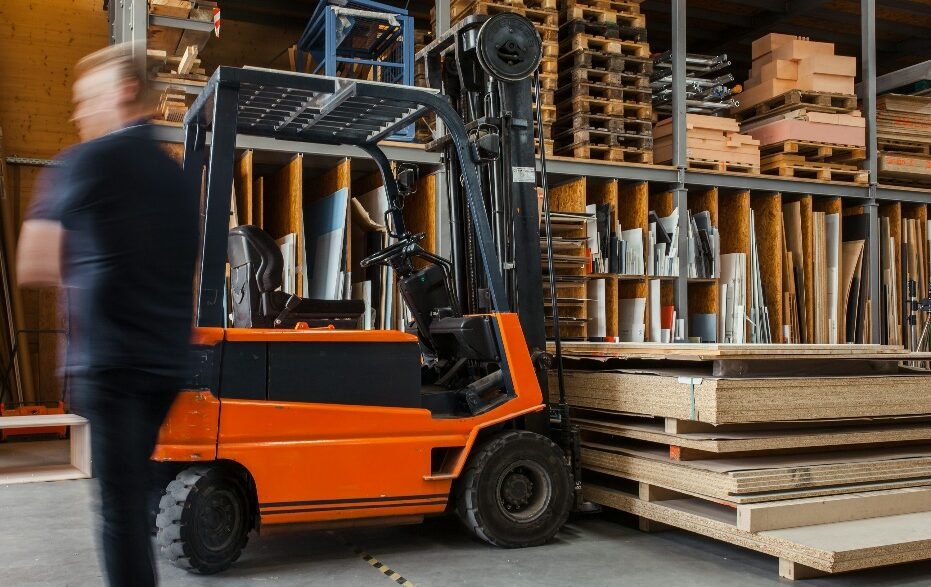designing efficient warehouse layouts for