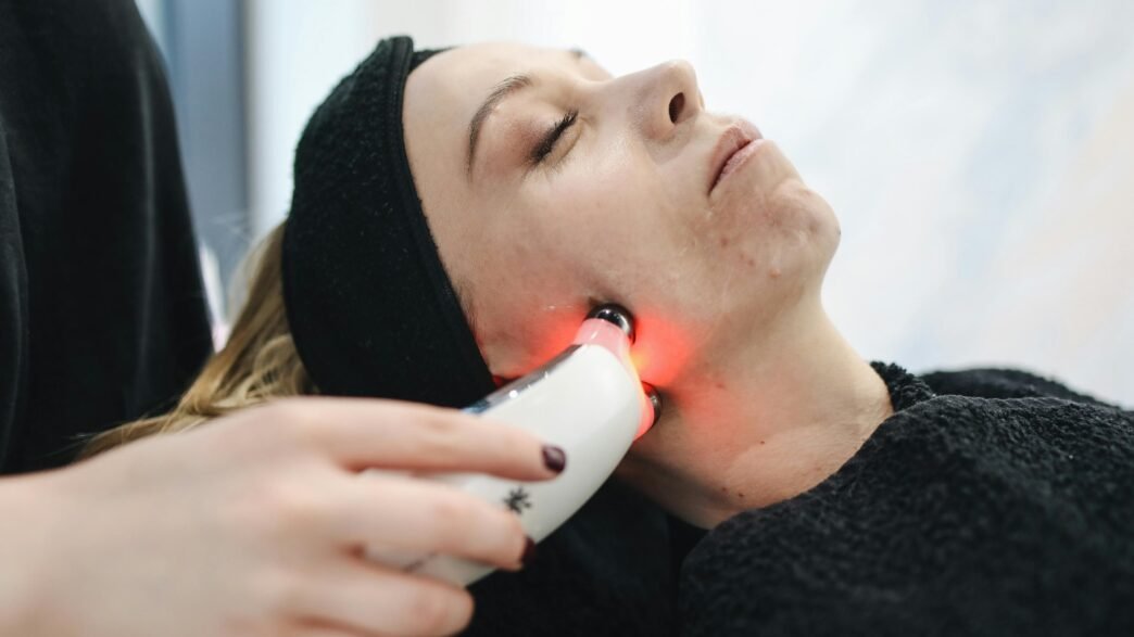 why more people are choosing non surgical cosmetic treatments
